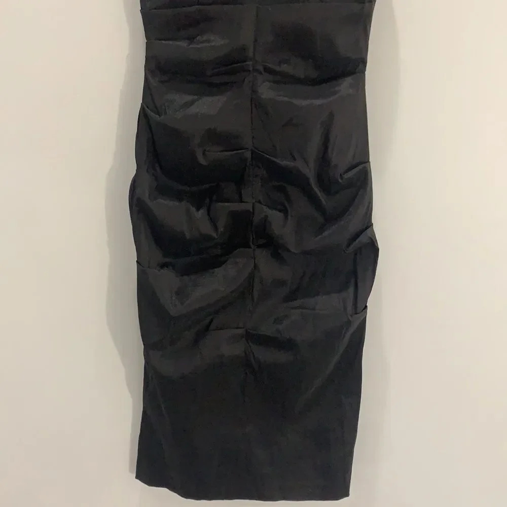 Betsy & Adam Women’s black with rose design sleeveless knee length dress size 4 - Picture 8 of 9